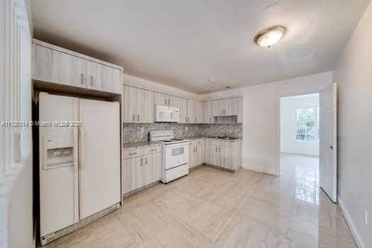Small Image of 1350 NORTH EAST 149TH ST, Miami Number 51