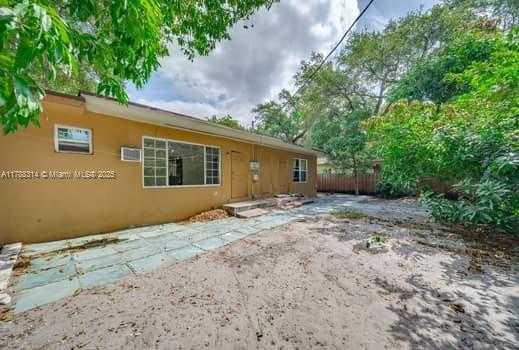 Small Image of 1350 NORTH EAST 149TH ST, Miami Number 8