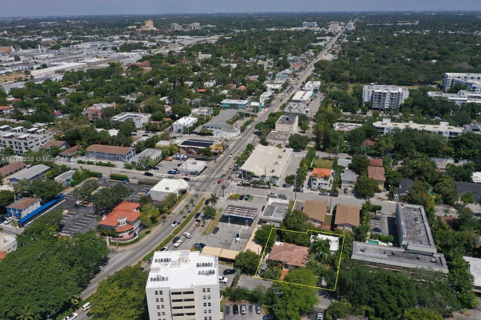 Small Image of 631 NORTH EAST 60TH ST, Miami Number 4