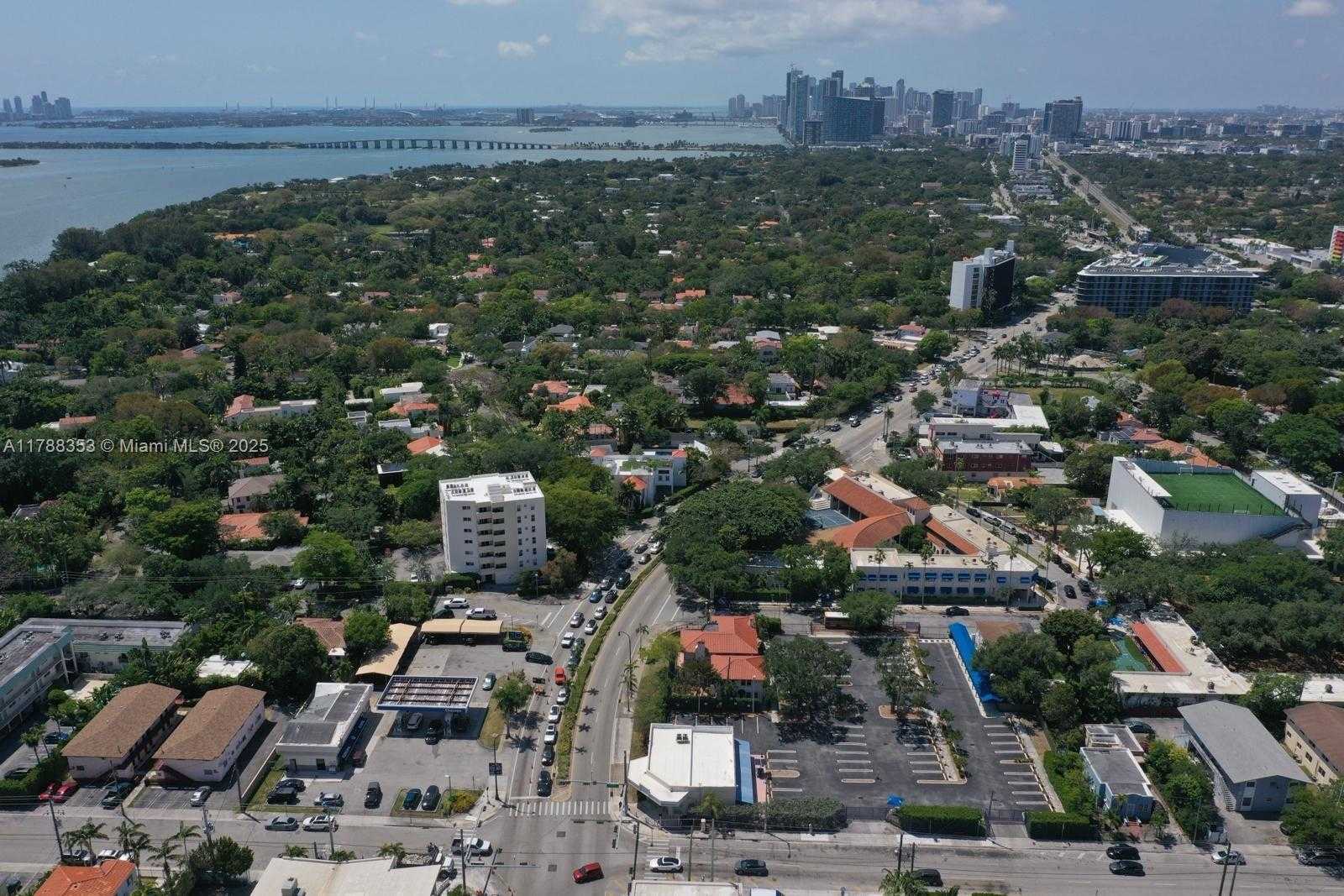 Small Image of 631 NORTH EAST 60TH ST, Miami Number 5