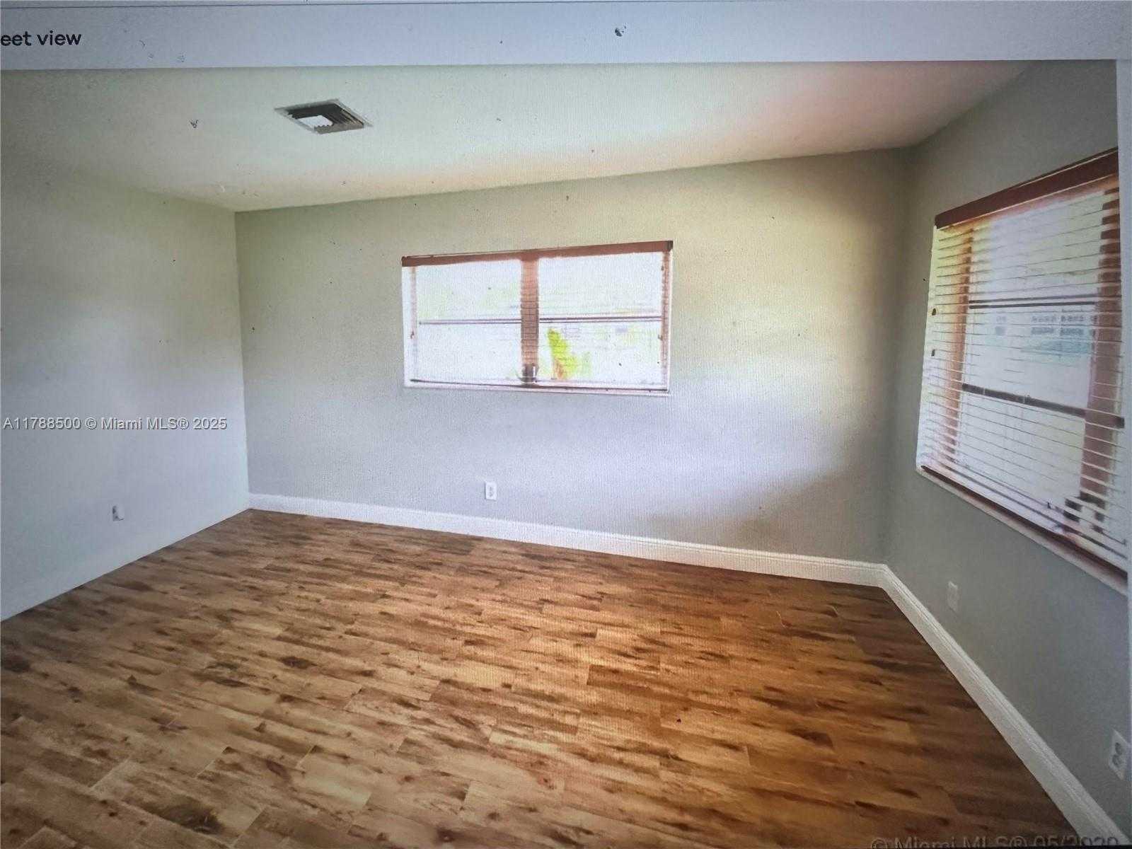 Small Image of 2641 SOUTH WEST 13TH AVE, Fort Lauderdale Number 12