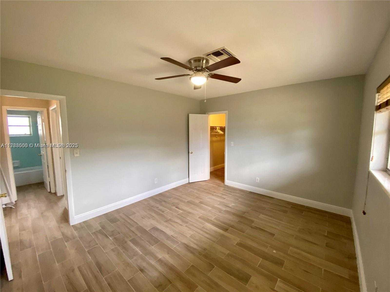 Small Image of 2641 SOUTH WEST 13TH AVE, Fort Lauderdale Number 19