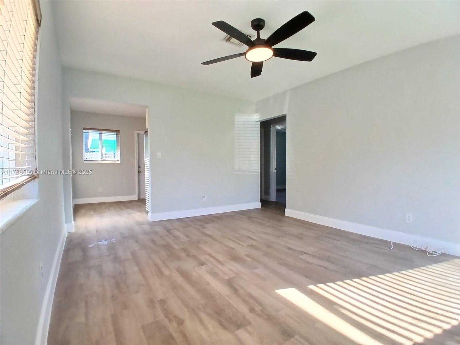 Small Image of 2641 SOUTH WEST 13TH AVE, Fort Lauderdale Number 2