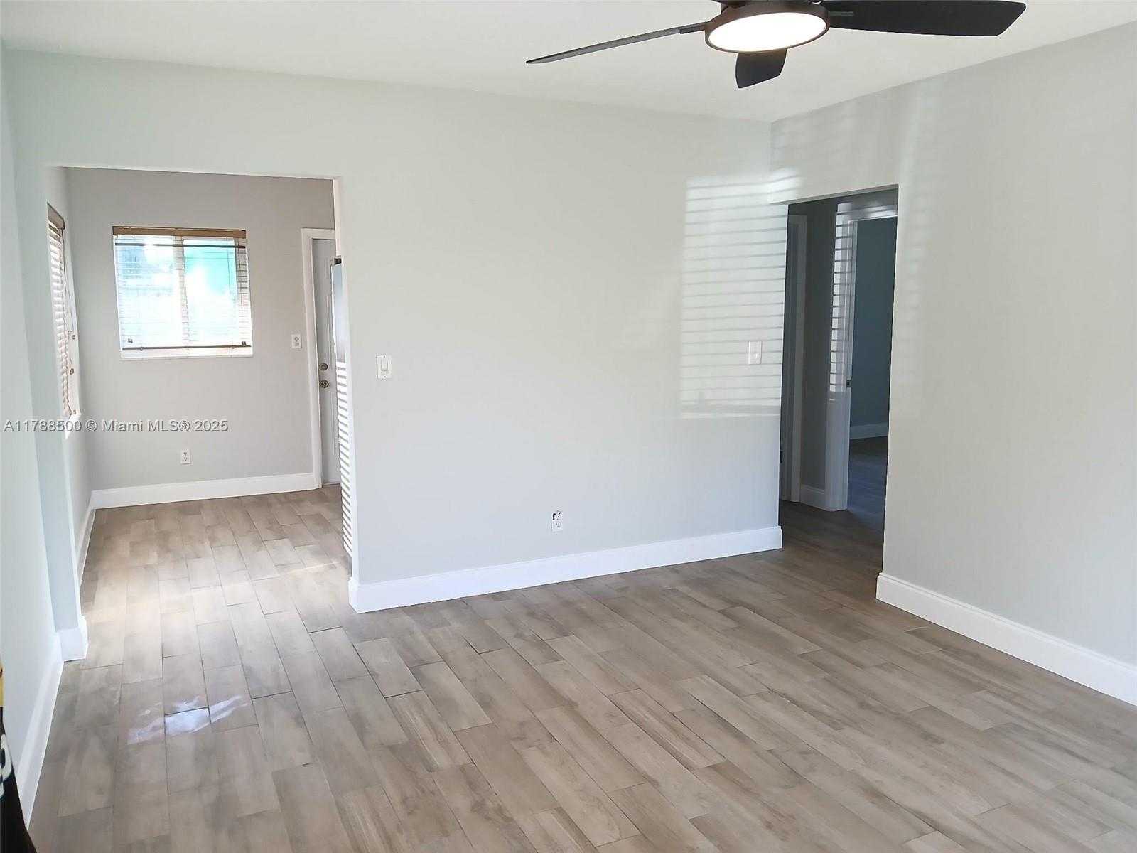 Small Image of 2641 SOUTH WEST 13TH AVE, Fort Lauderdale Number 7