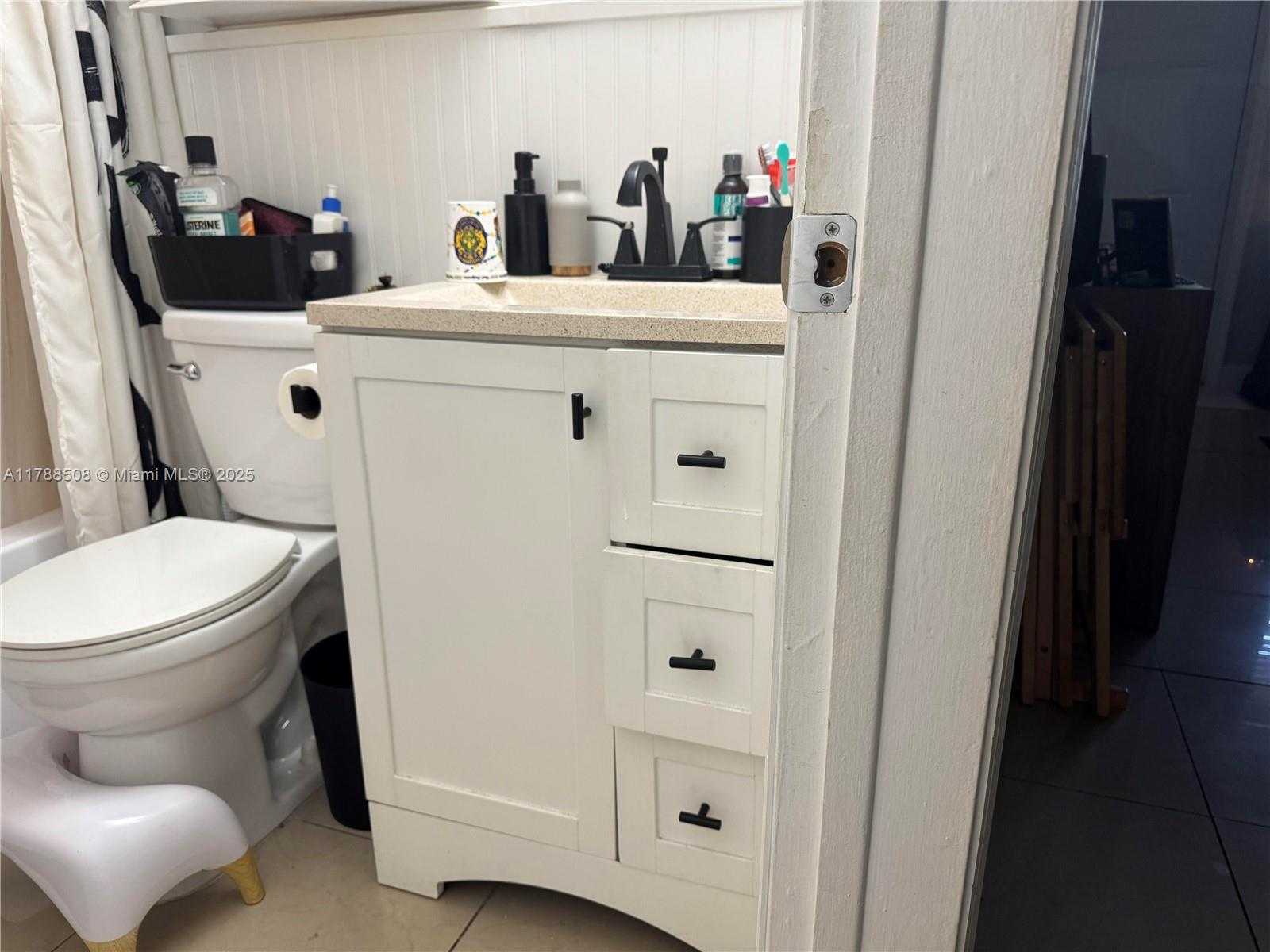 Small Image of 2631 SOUTH WEST 13TH AVE, Fort Lauderdale Number 12