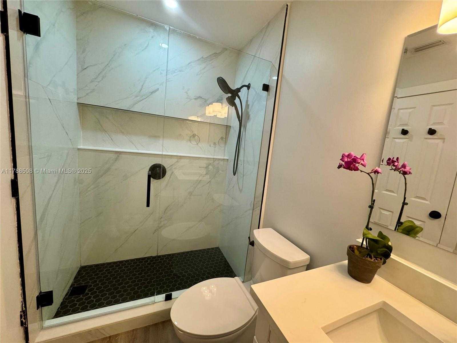 Small Image of 2631 SOUTH WEST 13TH AVE, Fort Lauderdale Number 3