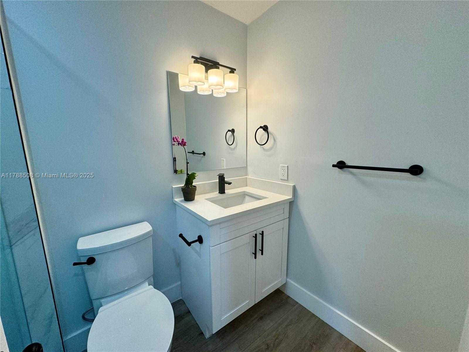 Small Image of 2631 SOUTH WEST 13TH AVE, Fort Lauderdale Number 7