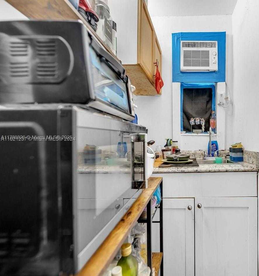 Small Image of 700 NORTH EAST 6TH ST #13, Hallandale Beach Number 8