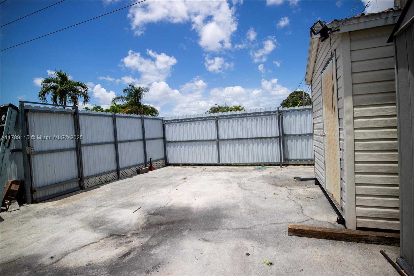 Small Image of 1205 SOUTH WEST 76TH AVE #2, Miami Number 21