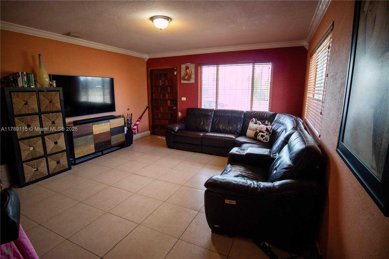 Small Image of 1205 SOUTH WEST 76TH AVE #2, Miami Number 3