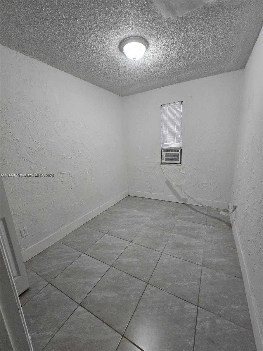 Small Image of 626 NORTH WEST 22ND RD, Fort Lauderdale Number 2