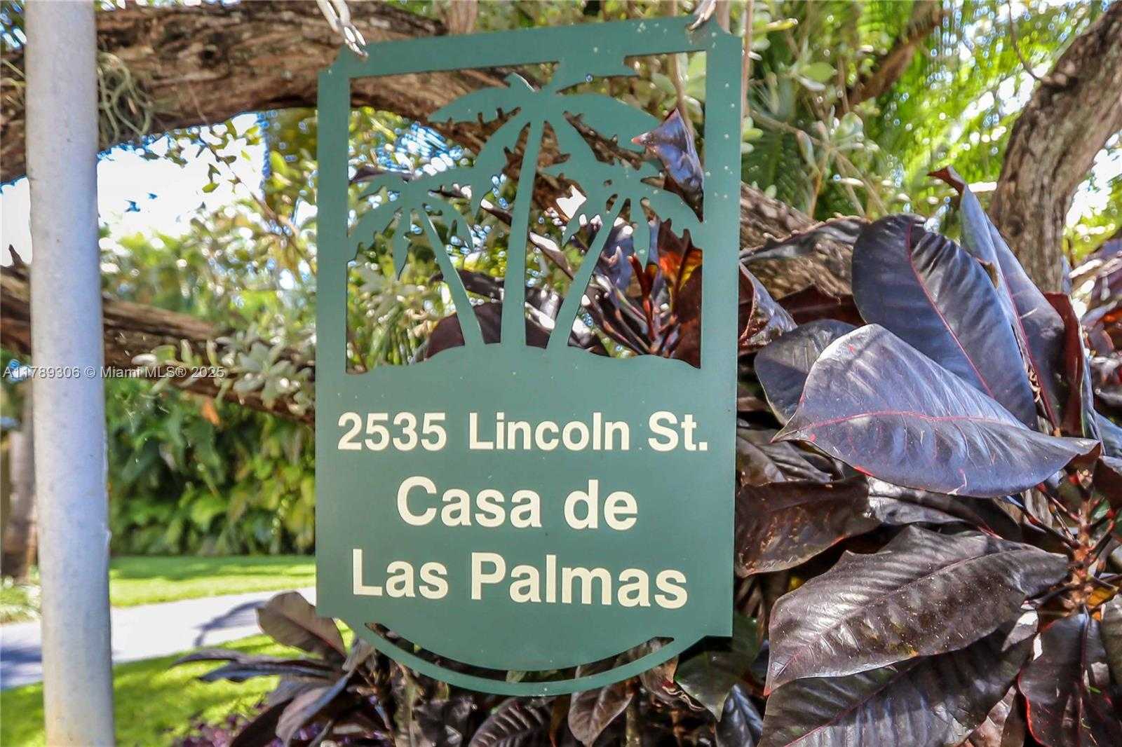 Small Image of 2535 LINCOLN ST, Hollywood Number 3
