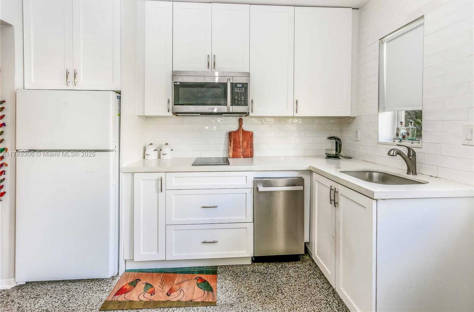 Small Image of 2535 LINCOLN ST, Hollywood Number 39