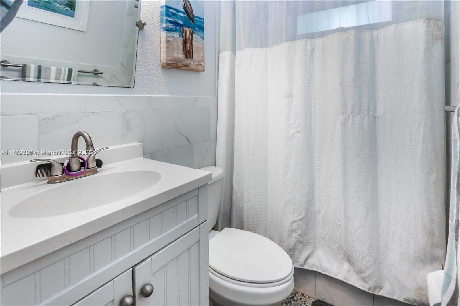 Small Image of 2535 LINCOLN ST, Hollywood Number 49
