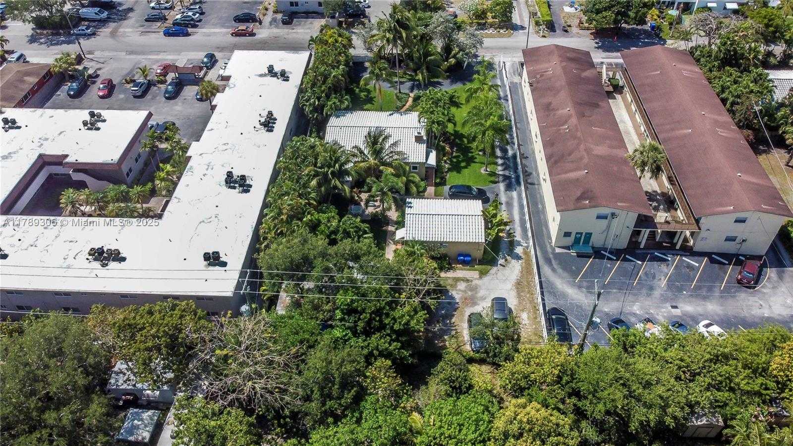 Small Image of 2535 LINCOLN ST, Hollywood Number 52