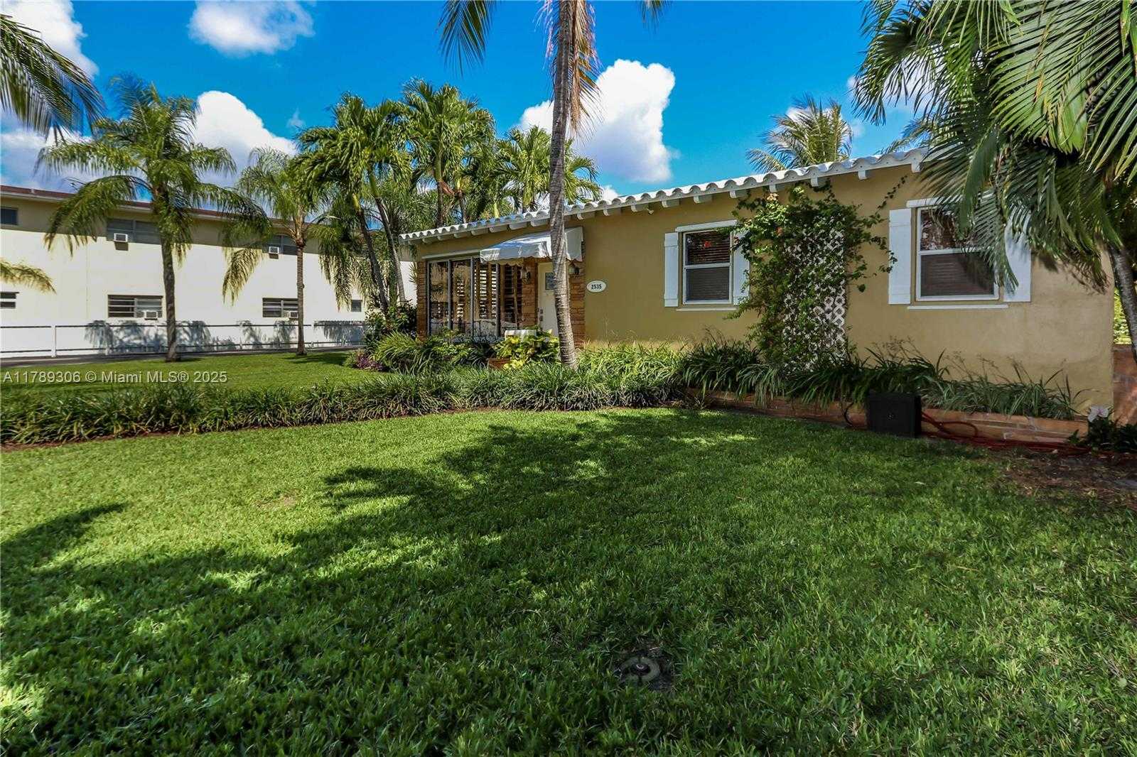 Small Image of 2535 LINCOLN ST, Hollywood Number 57