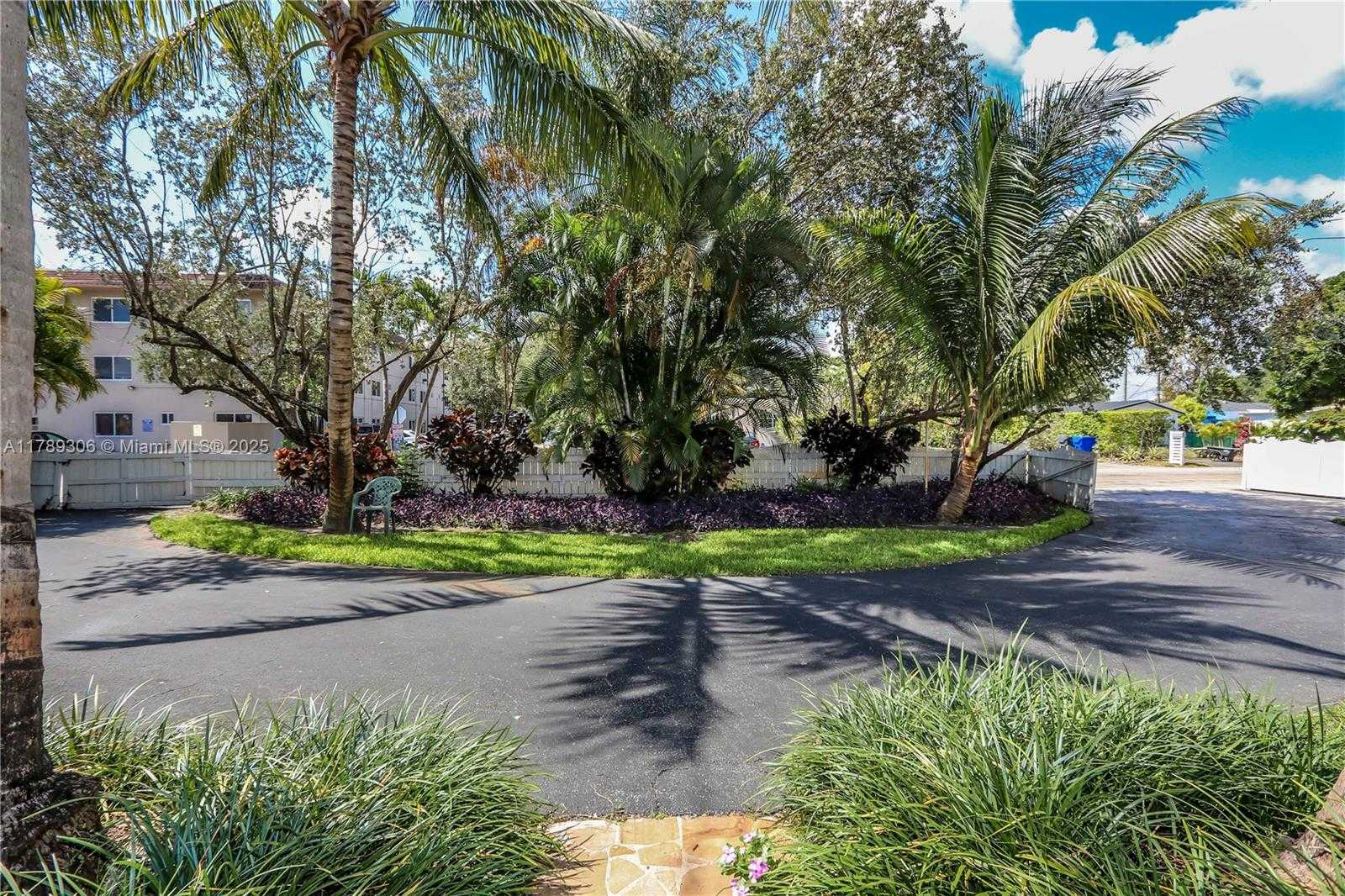Small Image of 2535 LINCOLN ST, Hollywood Number 60
