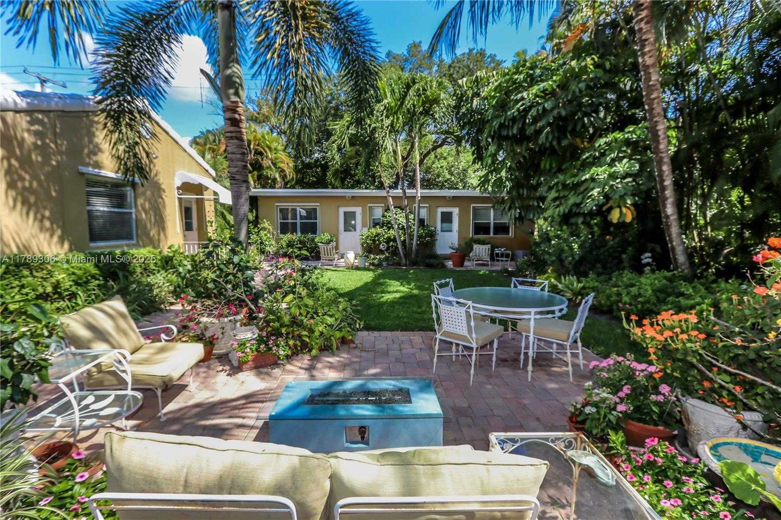 Small Image of 2535 LINCOLN ST, Hollywood Number 74