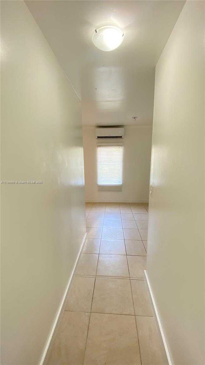 Small Image of 3058 NORTH WEST 61ST ST #2, Miami Number 11