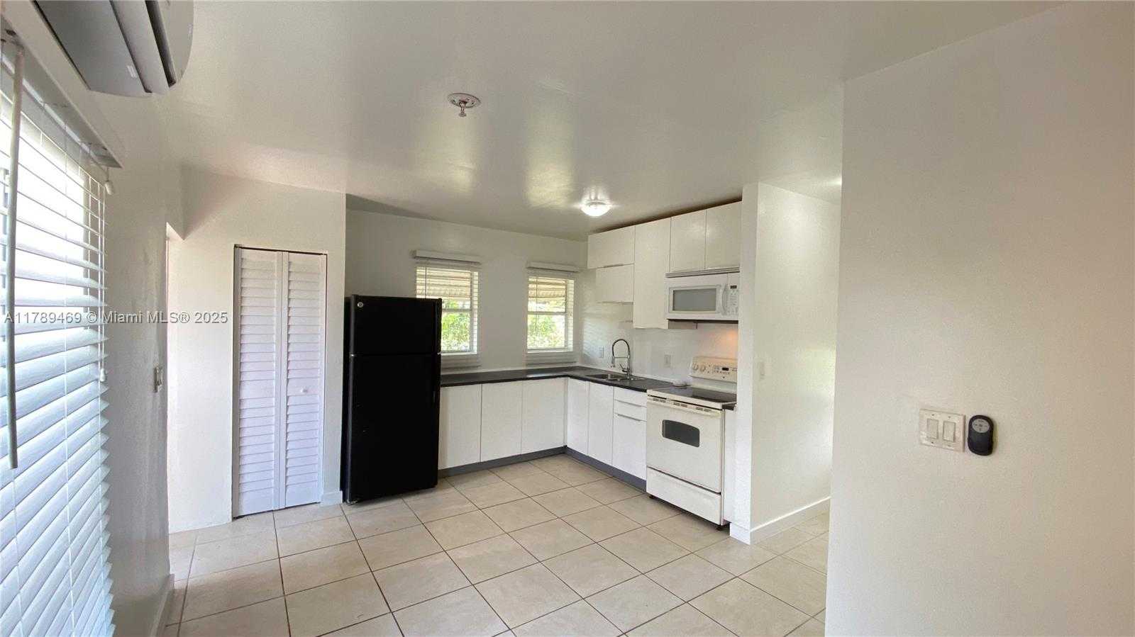Small Image of 3058 NORTH WEST 61ST ST #2, Miami Number 14