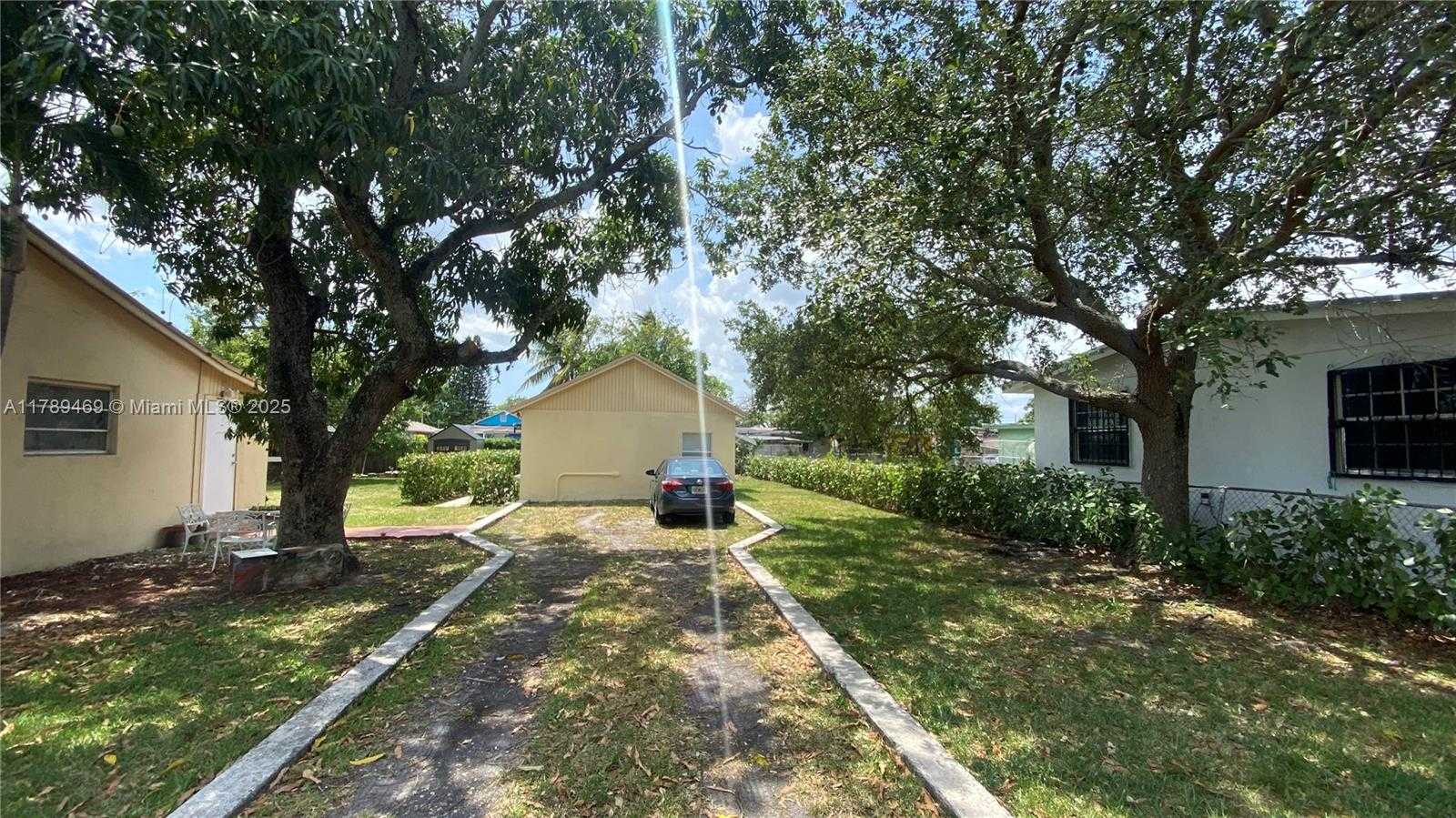 Small Image of 3058 NORTH WEST 61ST ST #2, Miami Number 20
