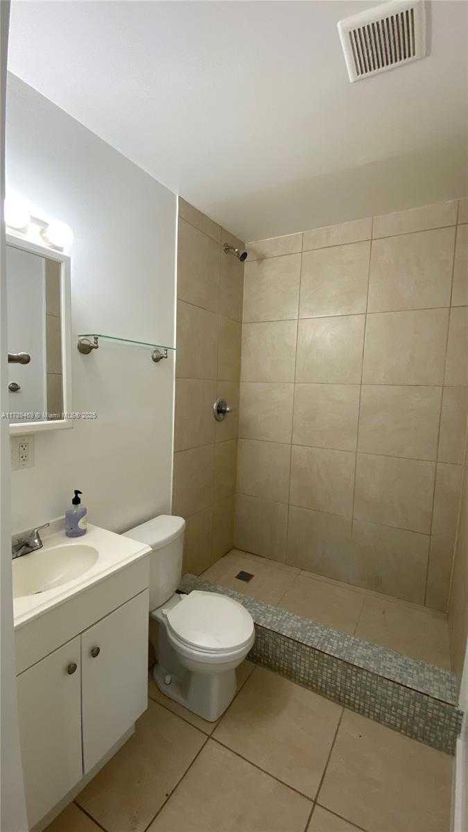 Small Image of 3058 NORTH WEST 61ST ST #2, Miami Number 5