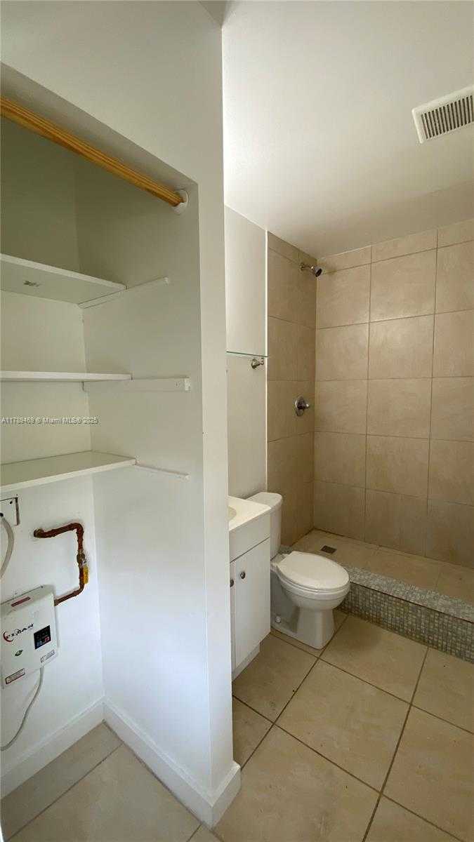 Small Image of 3058 NORTH WEST 61ST ST #2, Miami Number 7