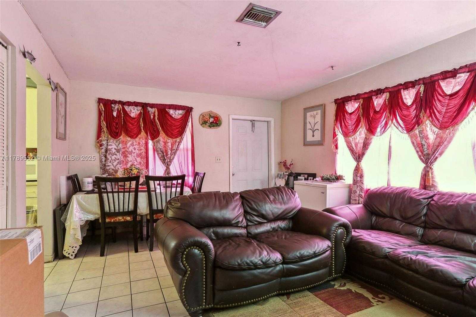 Small Image of 231 SOUTH WEST 8TH CT, Pompano Beach Number 26