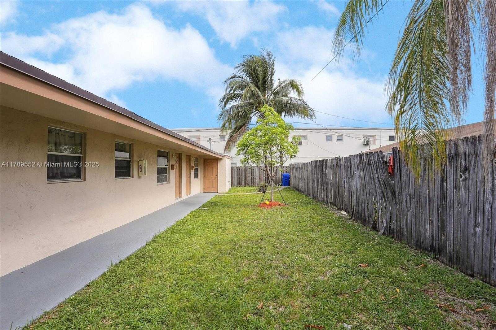 Small Image of 231 SOUTH WEST 8TH CT, Pompano Beach Number 29
