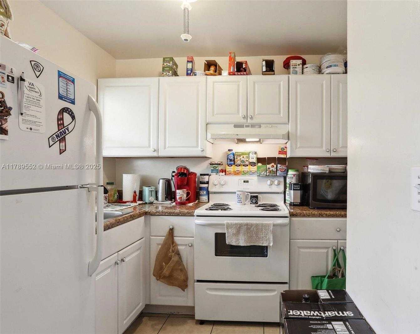Small Image of 231 SOUTH WEST 8TH CT, Pompano Beach Number 5
