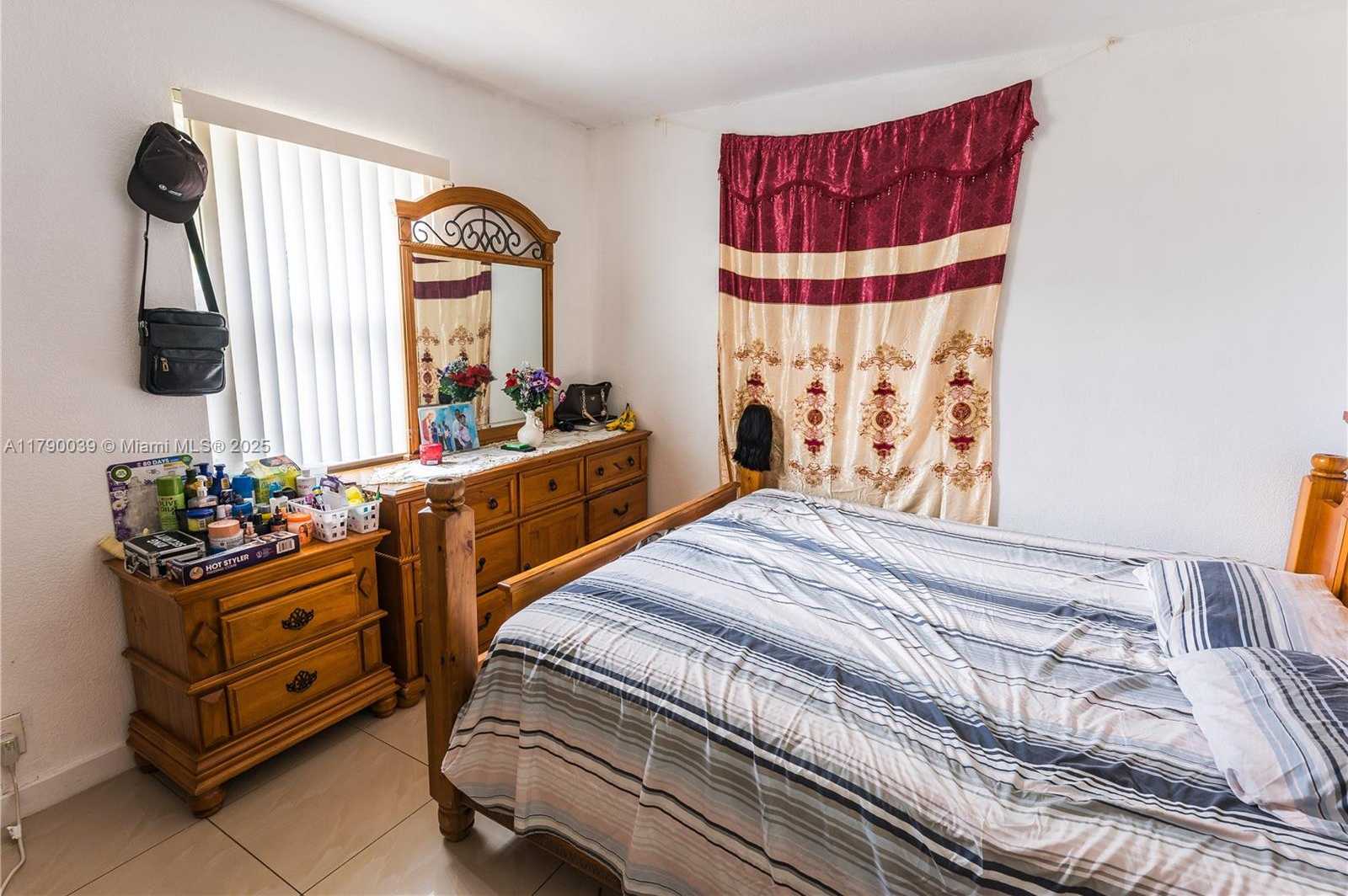Small Image of 10040 NORTH WEST 8TH AVE #3, Miami Number 6