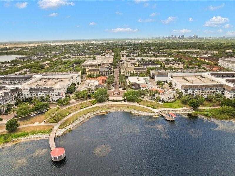 Small Image of 1903 SOUTH LAKEMONT AVE #6, Other City - In The State Of Florida Number 17