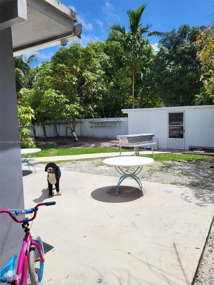 Small Image of 1650 NORTH EAST 147TH ST #3, Miami Number 46
