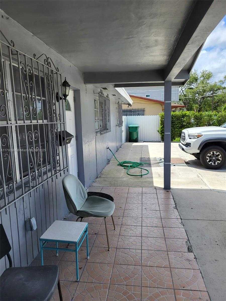 Small Image of 1650 NORTH EAST 147TH ST #3, Miami Number 55