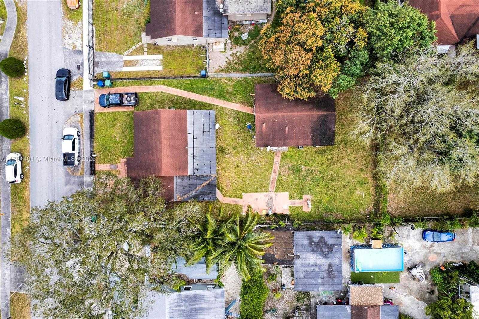 Small Image of 1900 NORTH WEST 88TH ST, Miami Number 28