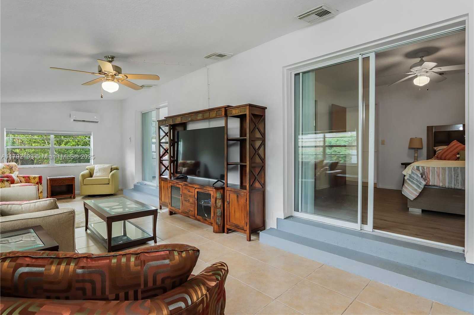 Small Image of 1115 HERNANDO ST #2, Fort Pierce Number 18