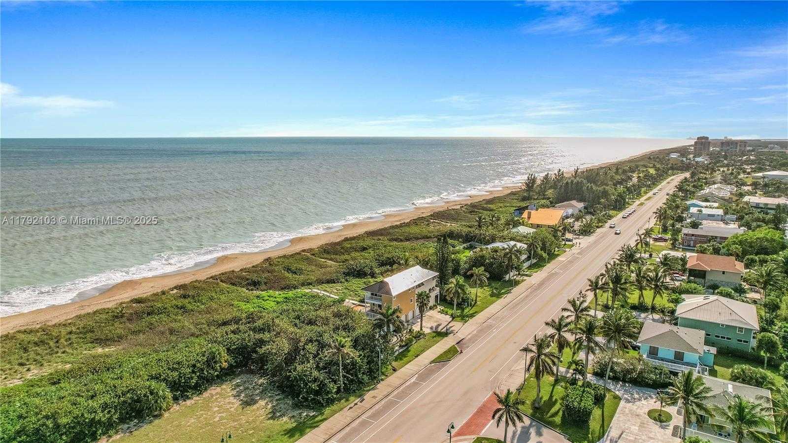 Small Image of 1115 HERNANDO ST #2, Fort Pierce Number 3