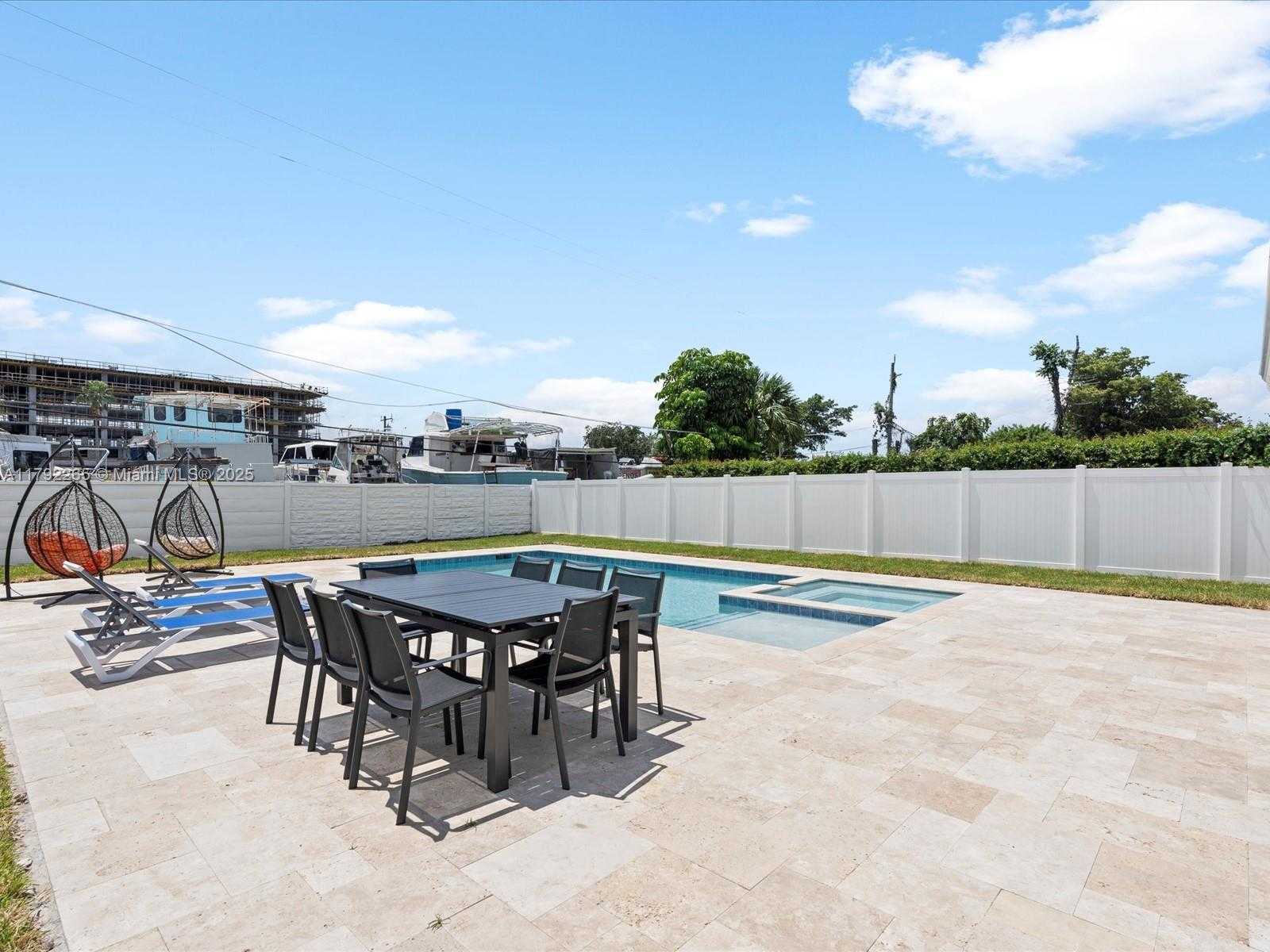 Small Image of 4761 SOUTH WEST 43RD TER, Dania Beach Number 28