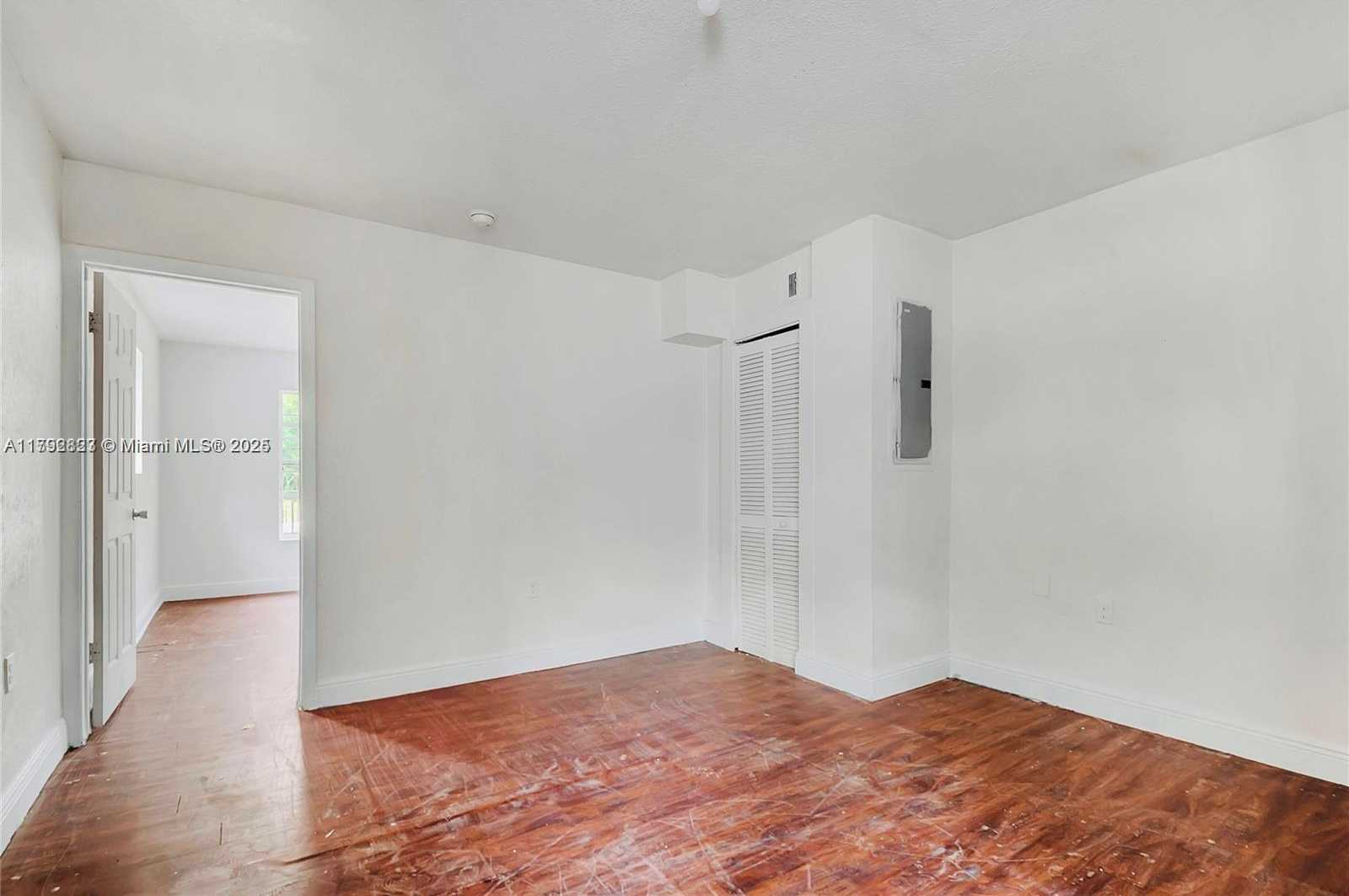 Small Image of 5434 NORTH WEST 5TH AVE, Miami Number 13