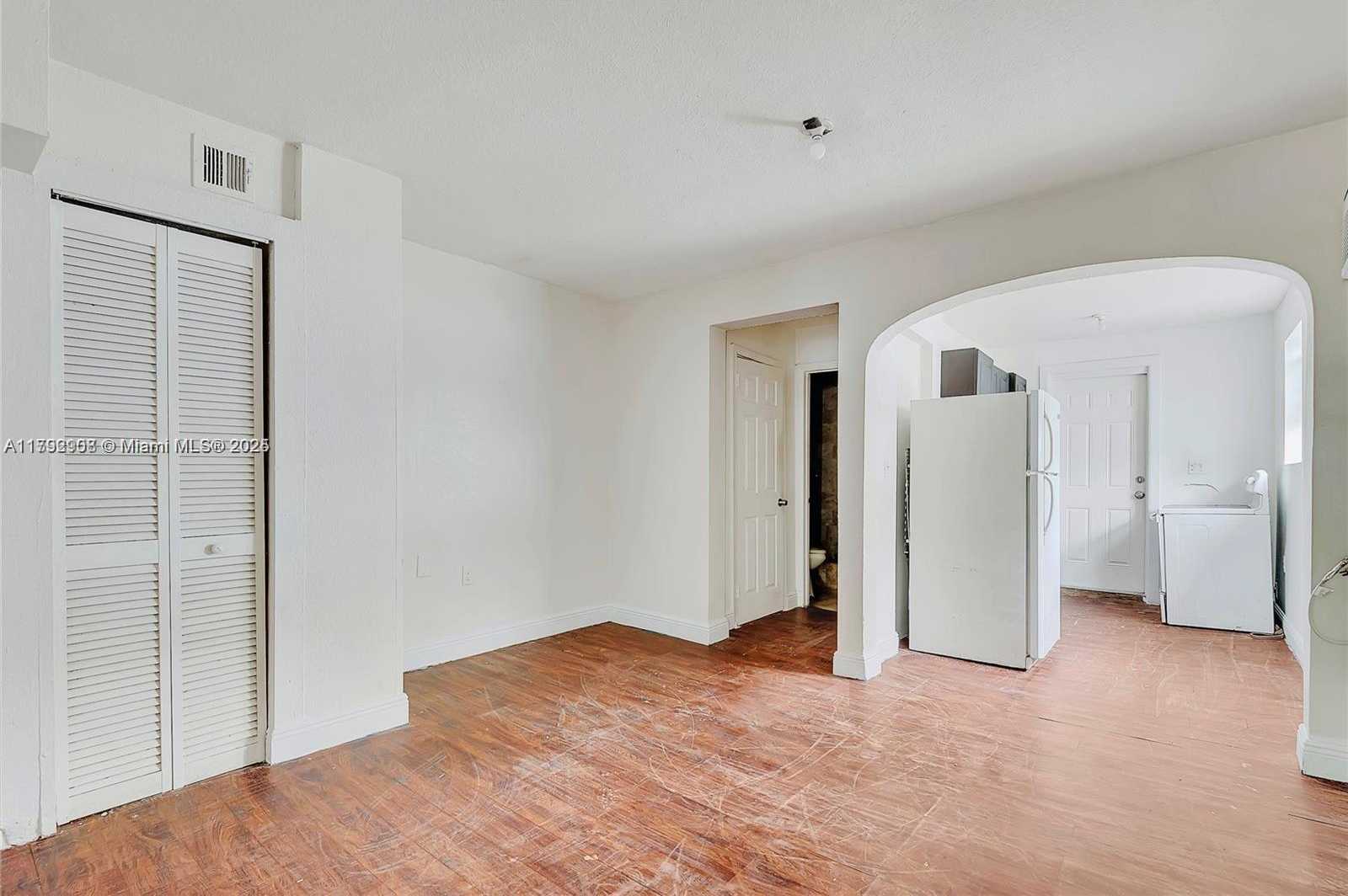 Small Image of 5422 NORTH WEST 5TH AVE, Miami Number 11