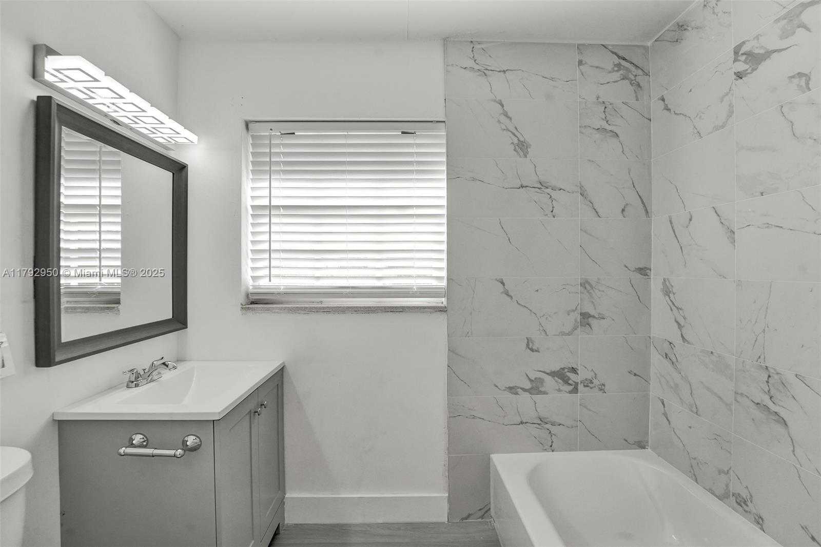 Small Image of 5657 GRANT ST #5, Hollywood Number 41