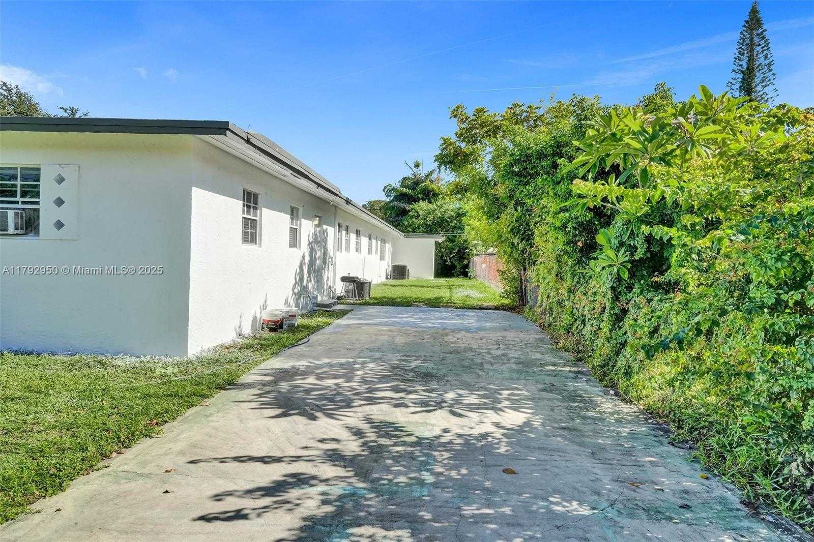 Small Image of 5657 GRANT ST #5, Hollywood Number 53