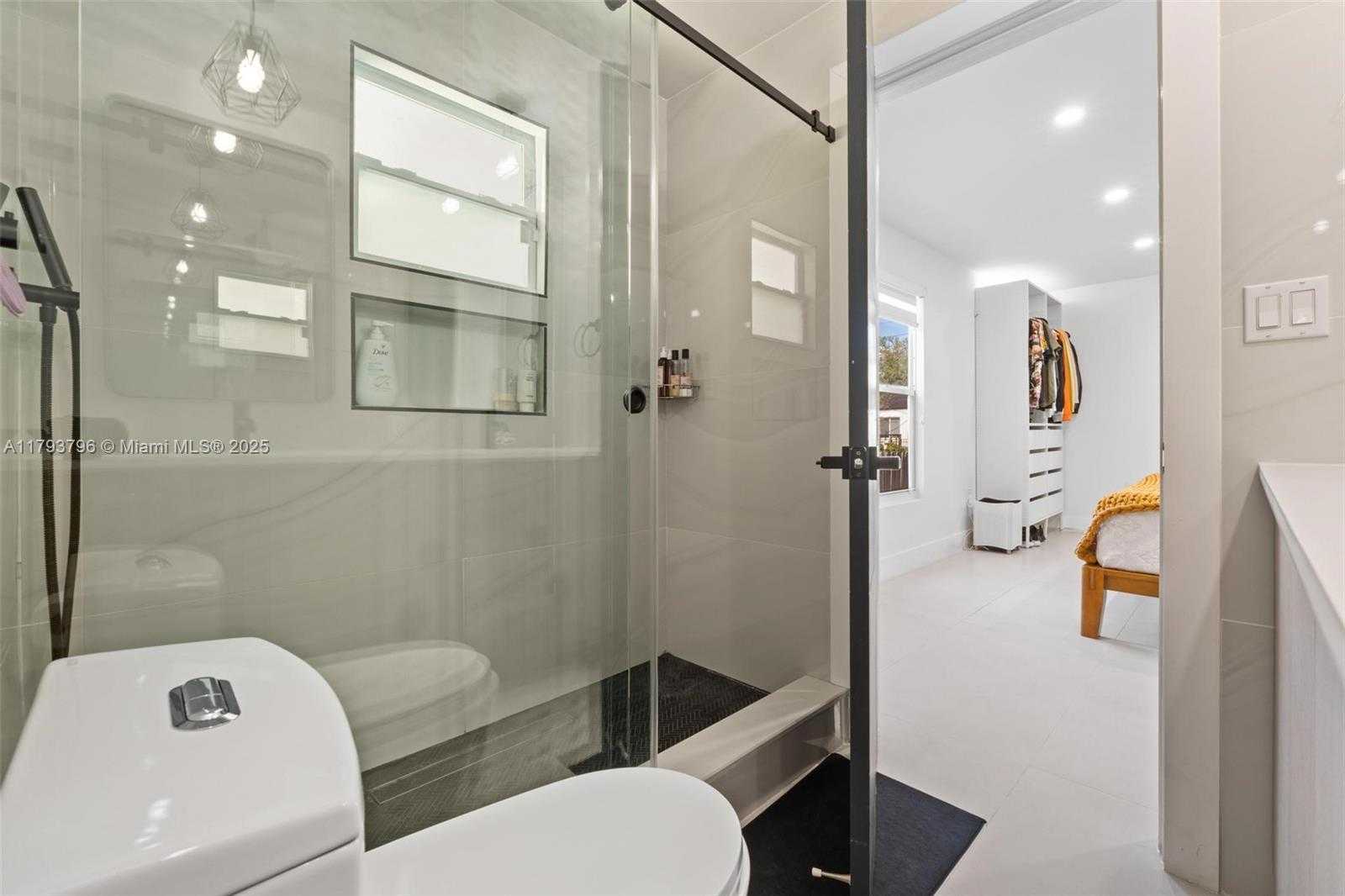 Small Image of 4430 NORTH WEST 1 AVE #2, Miami Number 18