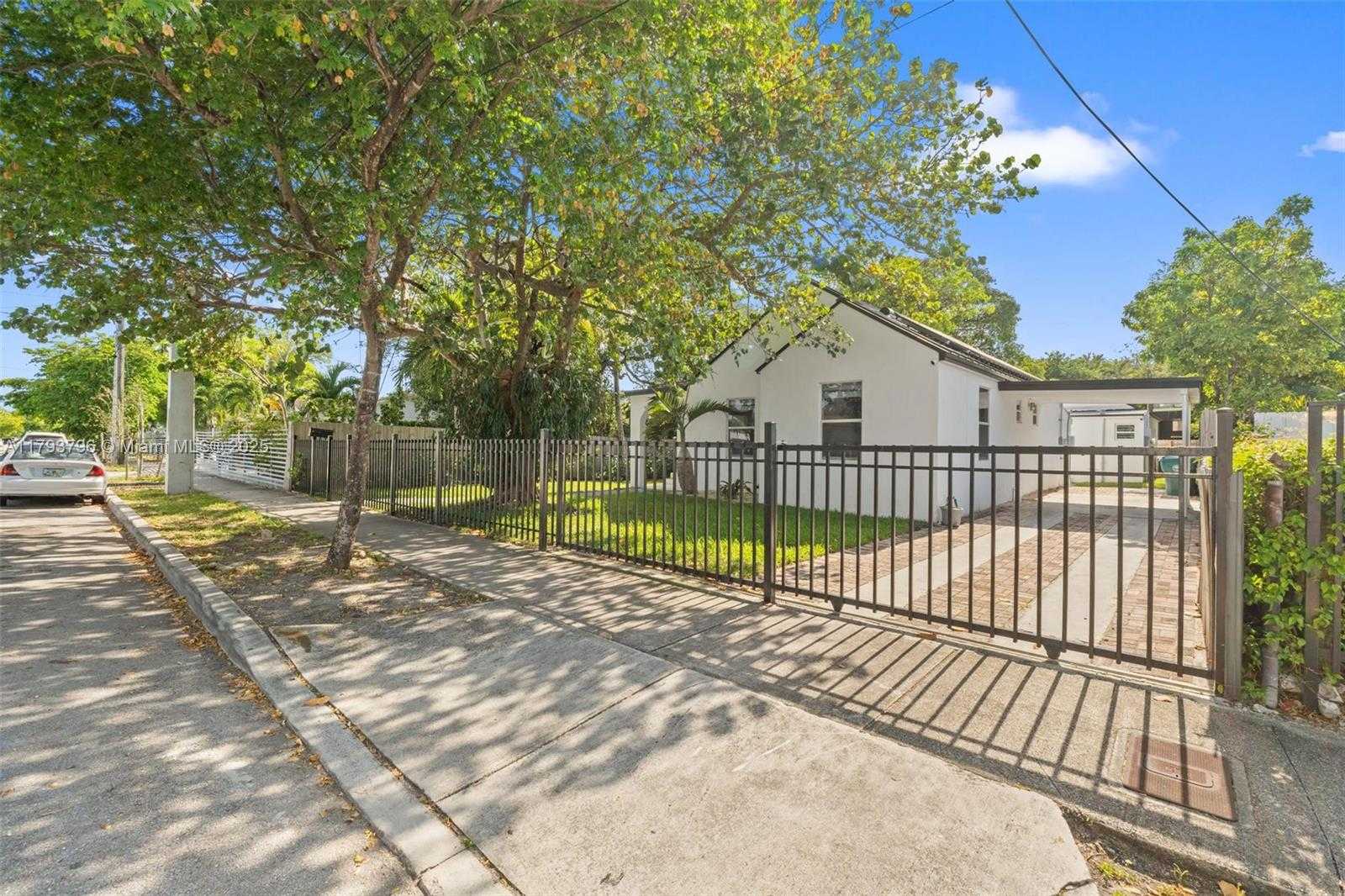 Small Image of 4430 NORTH WEST 1 AVE #2, Miami Number 3