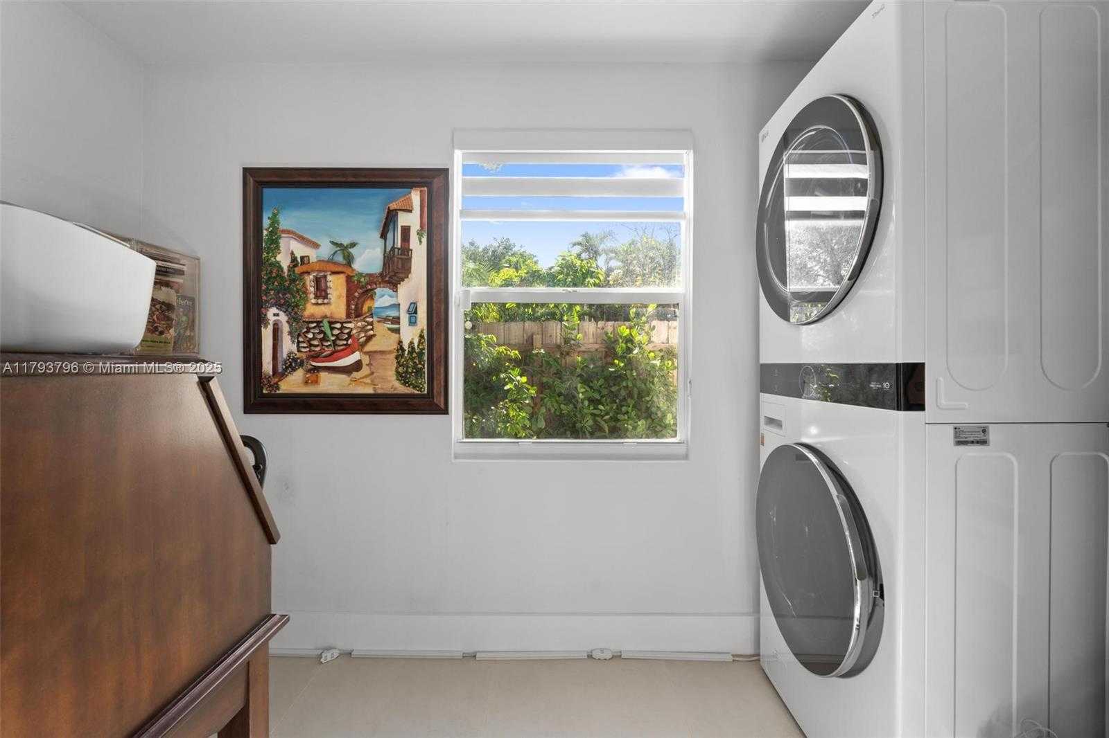 Small Image of 4430 NORTH WEST 1 AVE #2, Miami Number 31