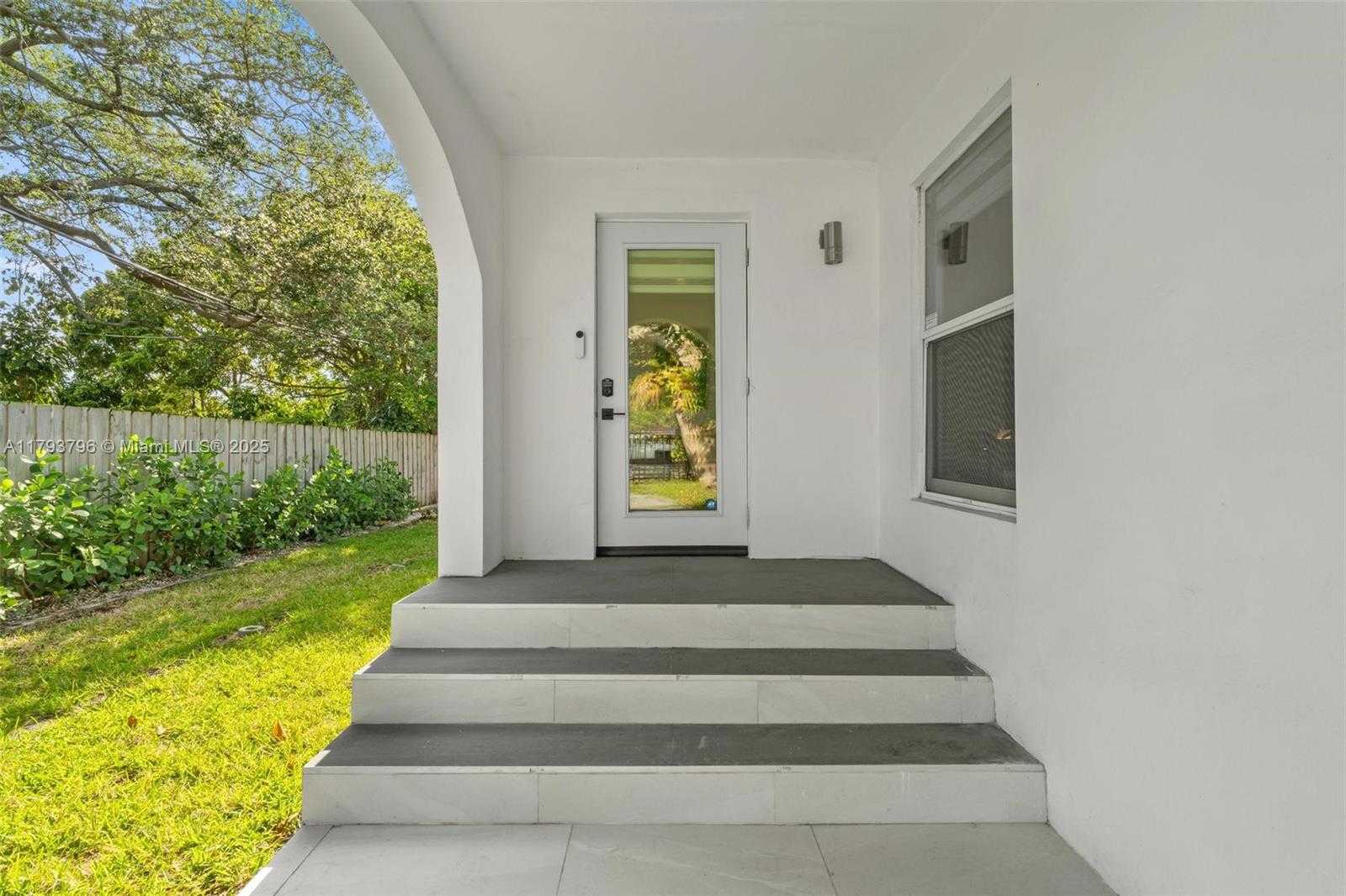 Small Image of 4430 NORTH WEST 1 AVE #2, Miami Number 5