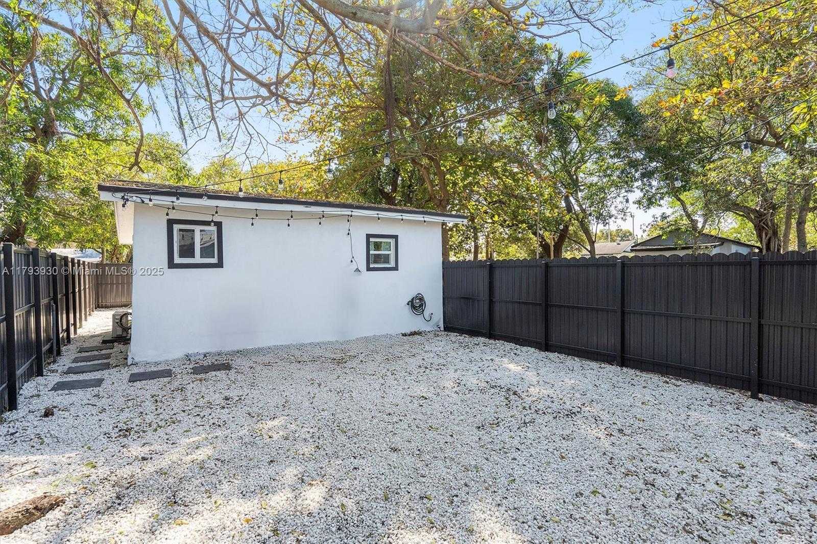 Small Image of 1045 NORTH WEST 55TH TER #2, Miami Number 29