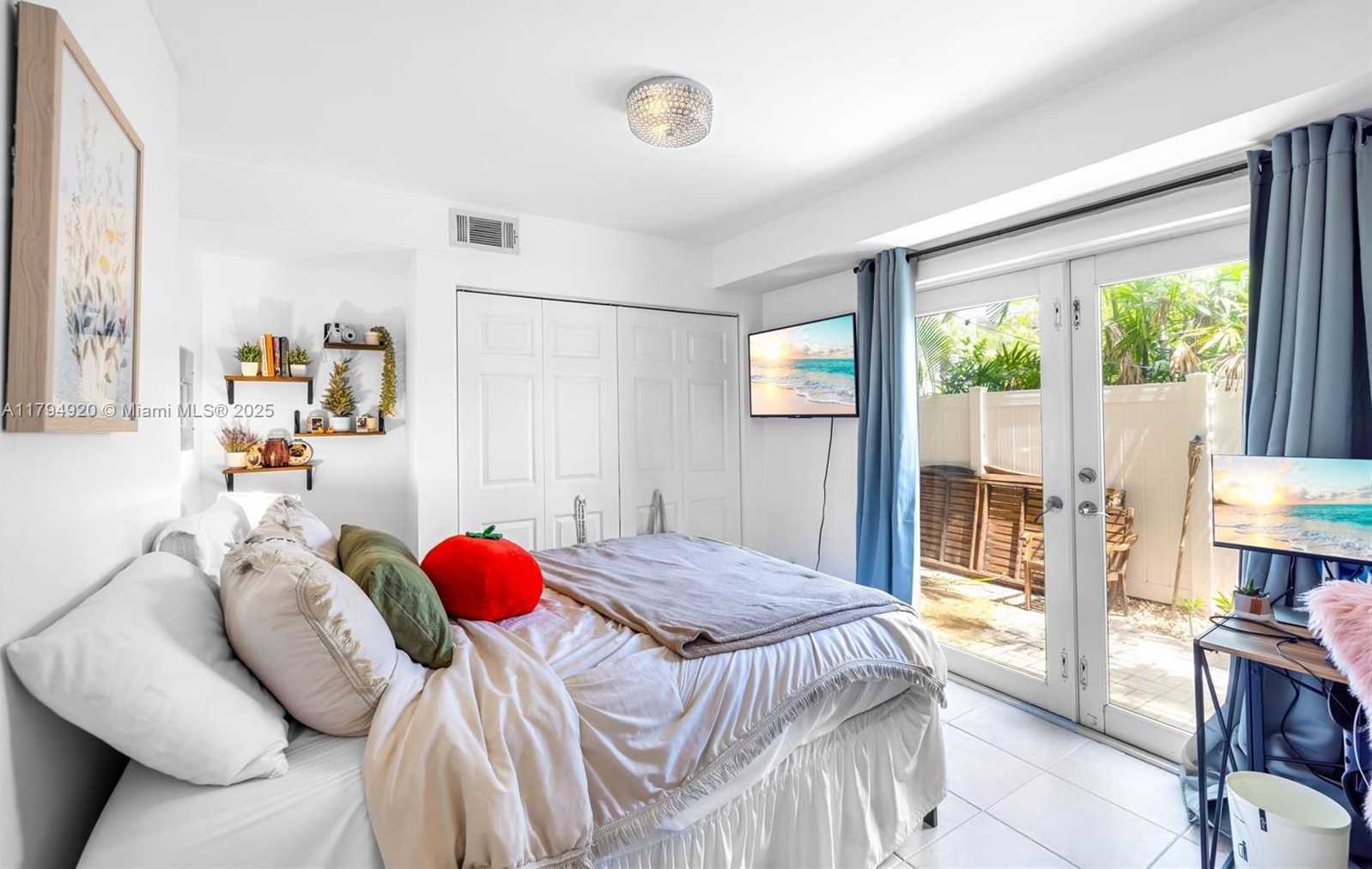 Small Image of 801 NORTH EAST 18TH AVE #1-4 #3, Fort Lauderdale Number 13