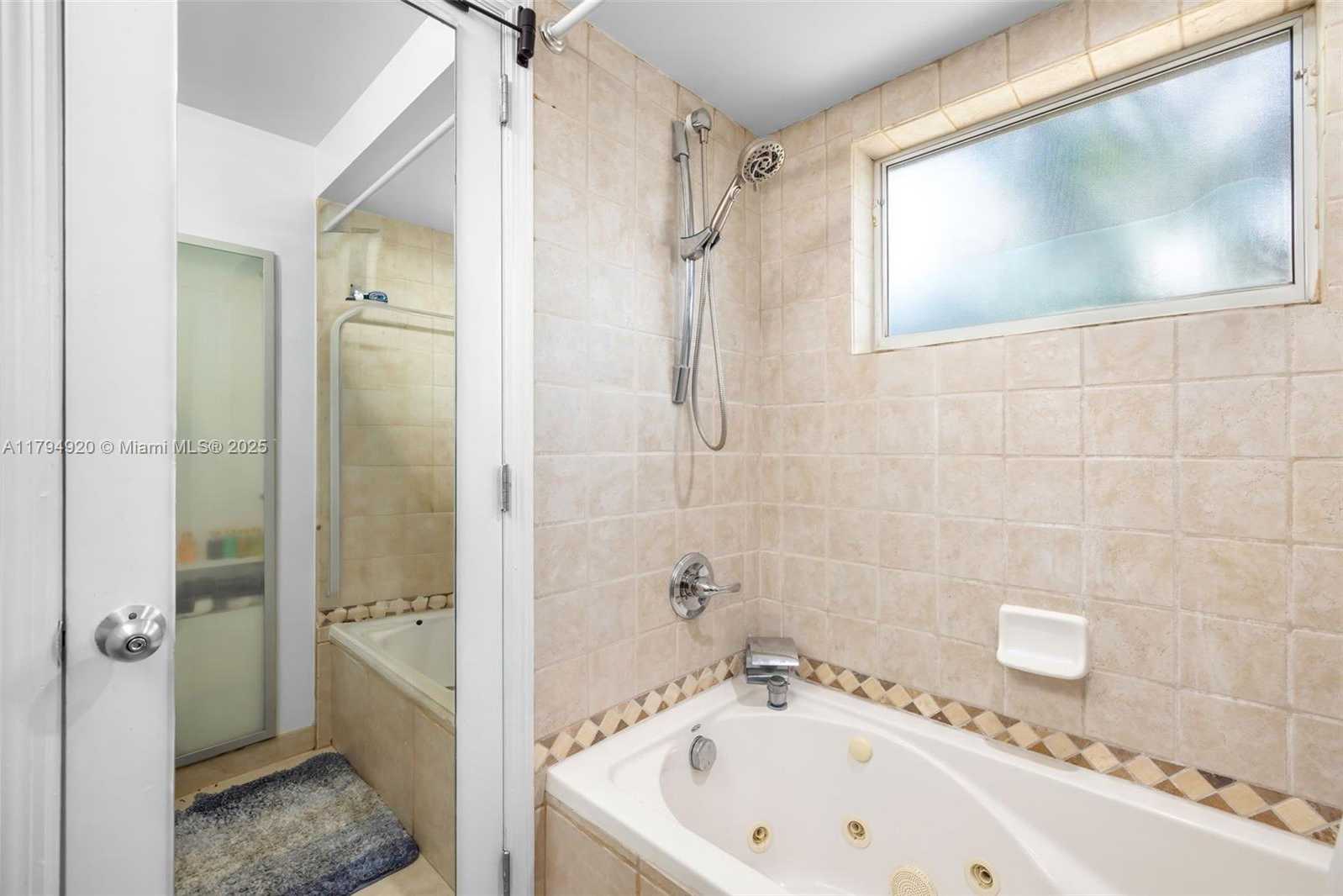 Small Image of 801 NORTH EAST 18TH AVE #1-4 #3, Fort Lauderdale Number 15