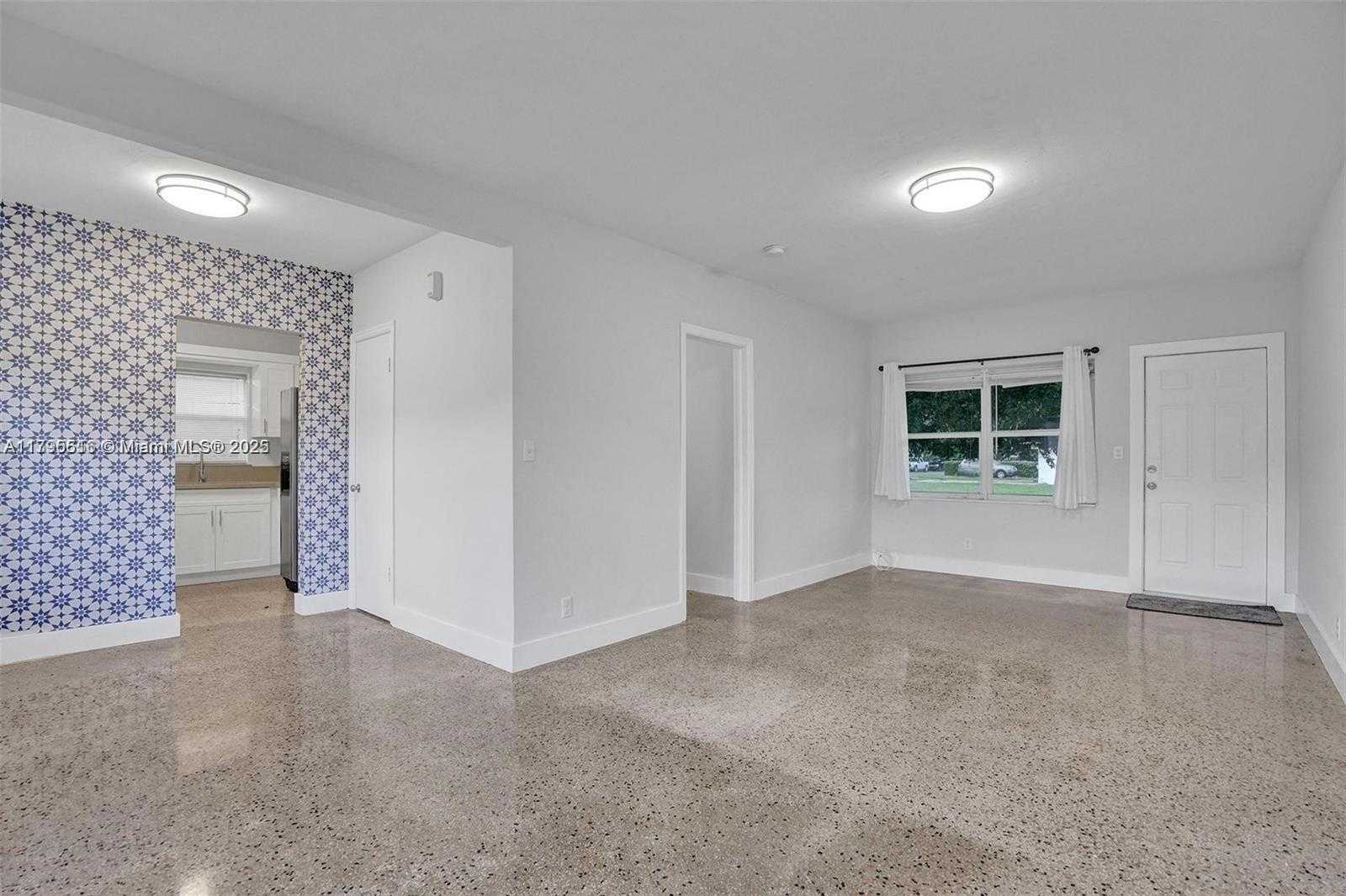 Small Image of 950 NORTH EAST 113TH ST #2, Biscayne Park Number 3